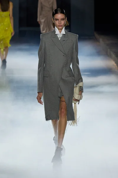 Look 21